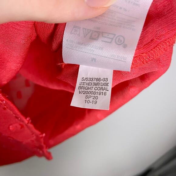 Banana Republic Drapey Classic Textured Blouse‎ in Bright Coral Size Medium - Picture 10 of 10